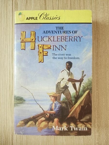 The Adventures of Huckleberry Finn - Classic Novel