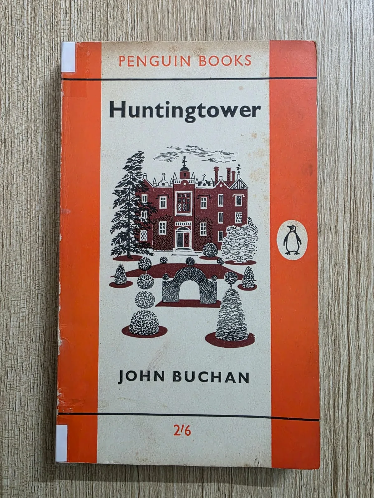 HuntingTower - John Buchan - Penguine Books